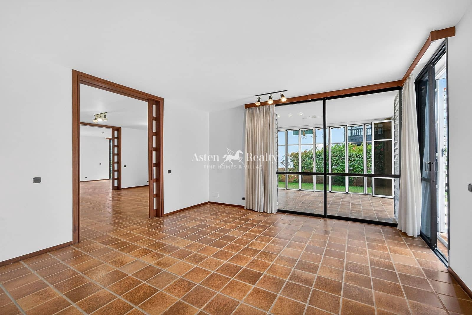 5 camera da letto Casa in vendita in Puerto de la Cruz con garage - 1.900.000 € (Rif: 9847677)