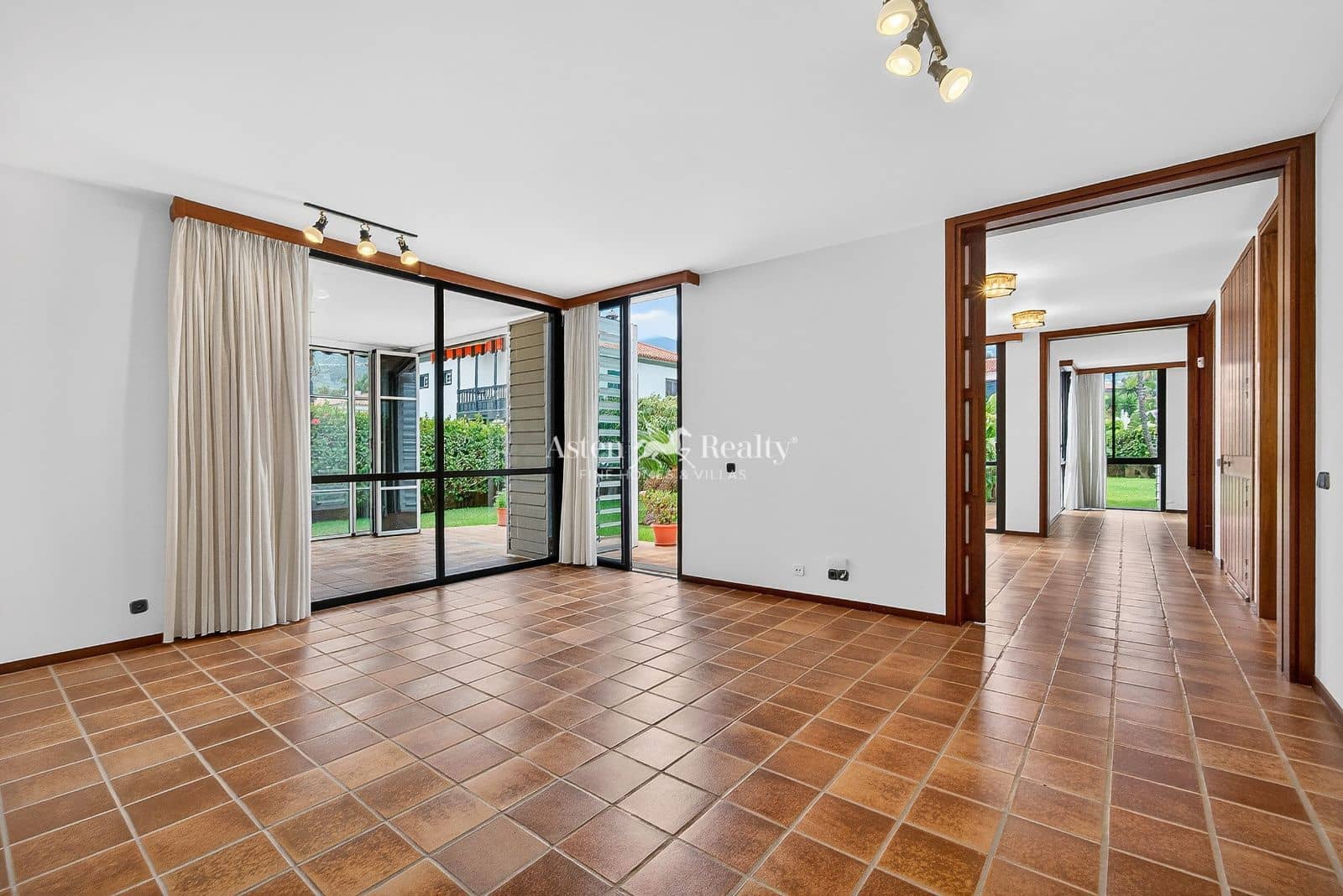 5 camera da letto Casa in vendita in Puerto de la Cruz con garage - 1.900.000 € (Rif: 9847677)