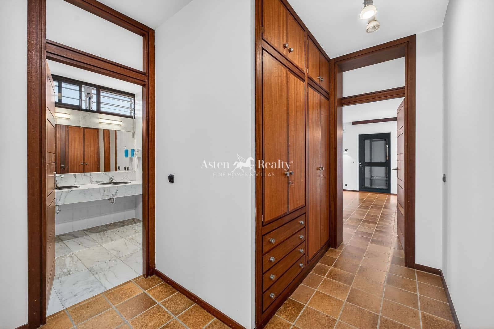 5 camera da letto Casa in vendita in Puerto de la Cruz con garage - 1.900.000 € (Rif: 9847677)