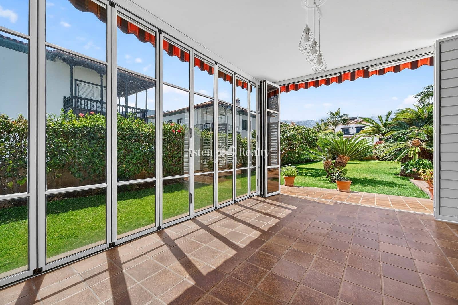 5 camera da letto Casa in vendita in Puerto de la Cruz con garage - 1.900.000 € (Rif: 9847677)