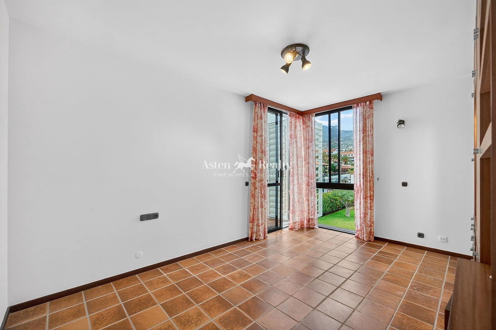 5 camera da letto Casa in vendita in Puerto de la Cruz con garage - 1.900.000 € (Rif: 9847677)
