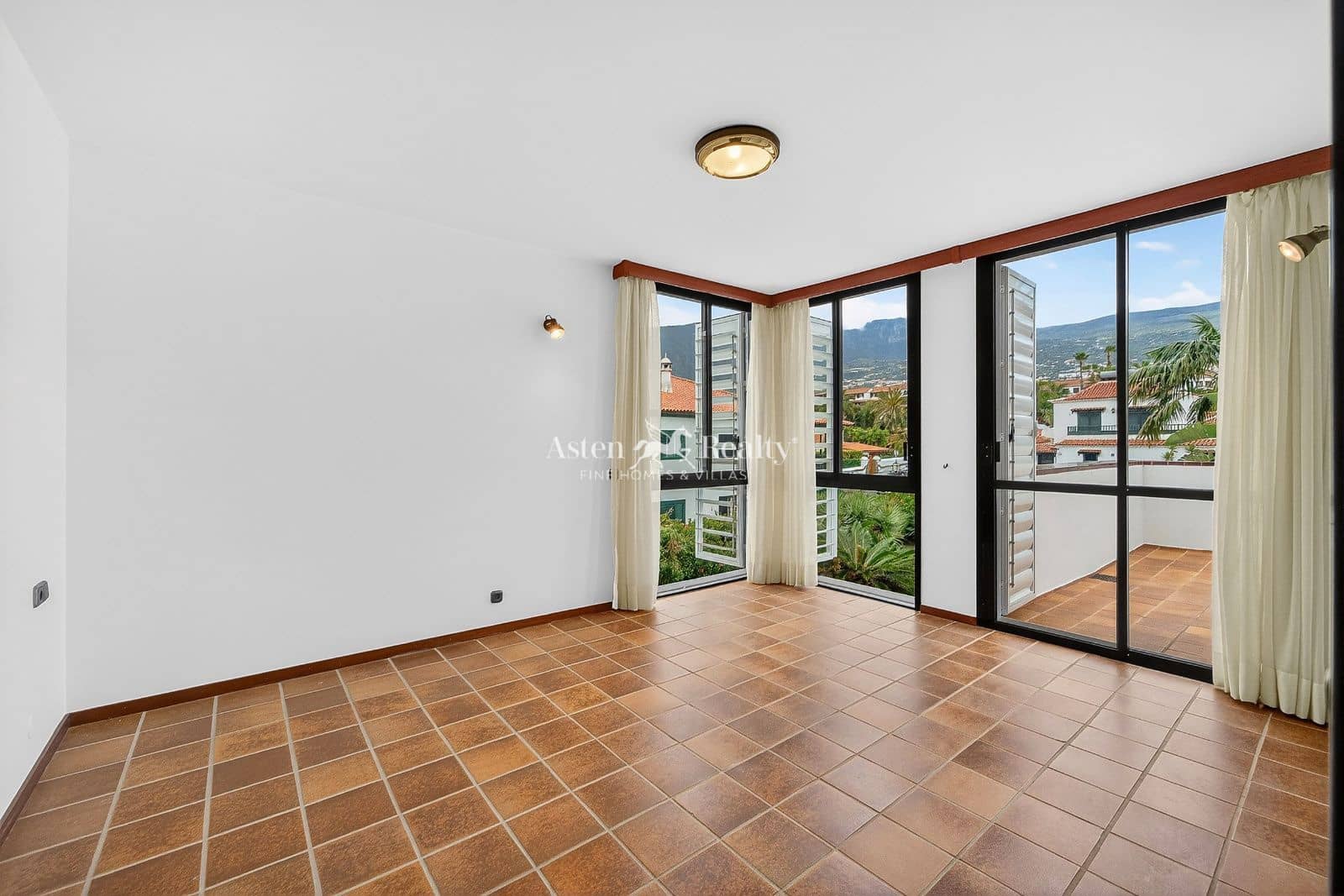 5 camera da letto Casa in vendita in Puerto de la Cruz con garage - 1.900.000 € (Rif: 9847677)