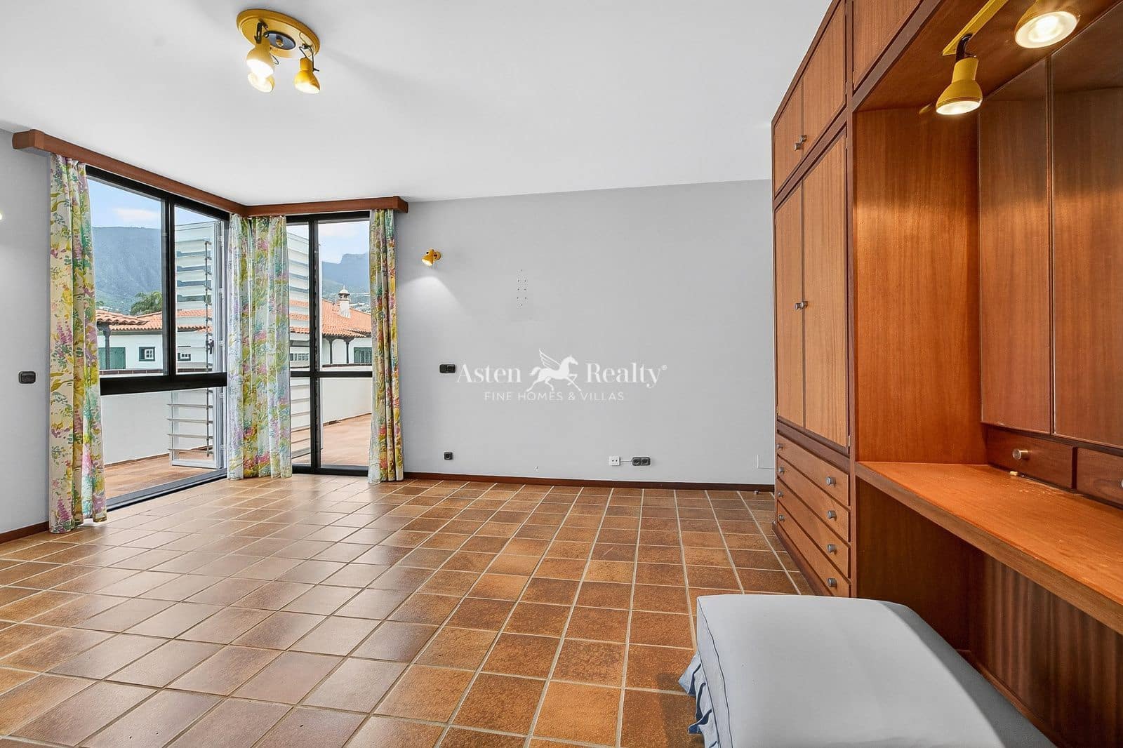 5 camera da letto Casa in vendita in Puerto de la Cruz con garage - 1.900.000 € (Rif: 9847677)