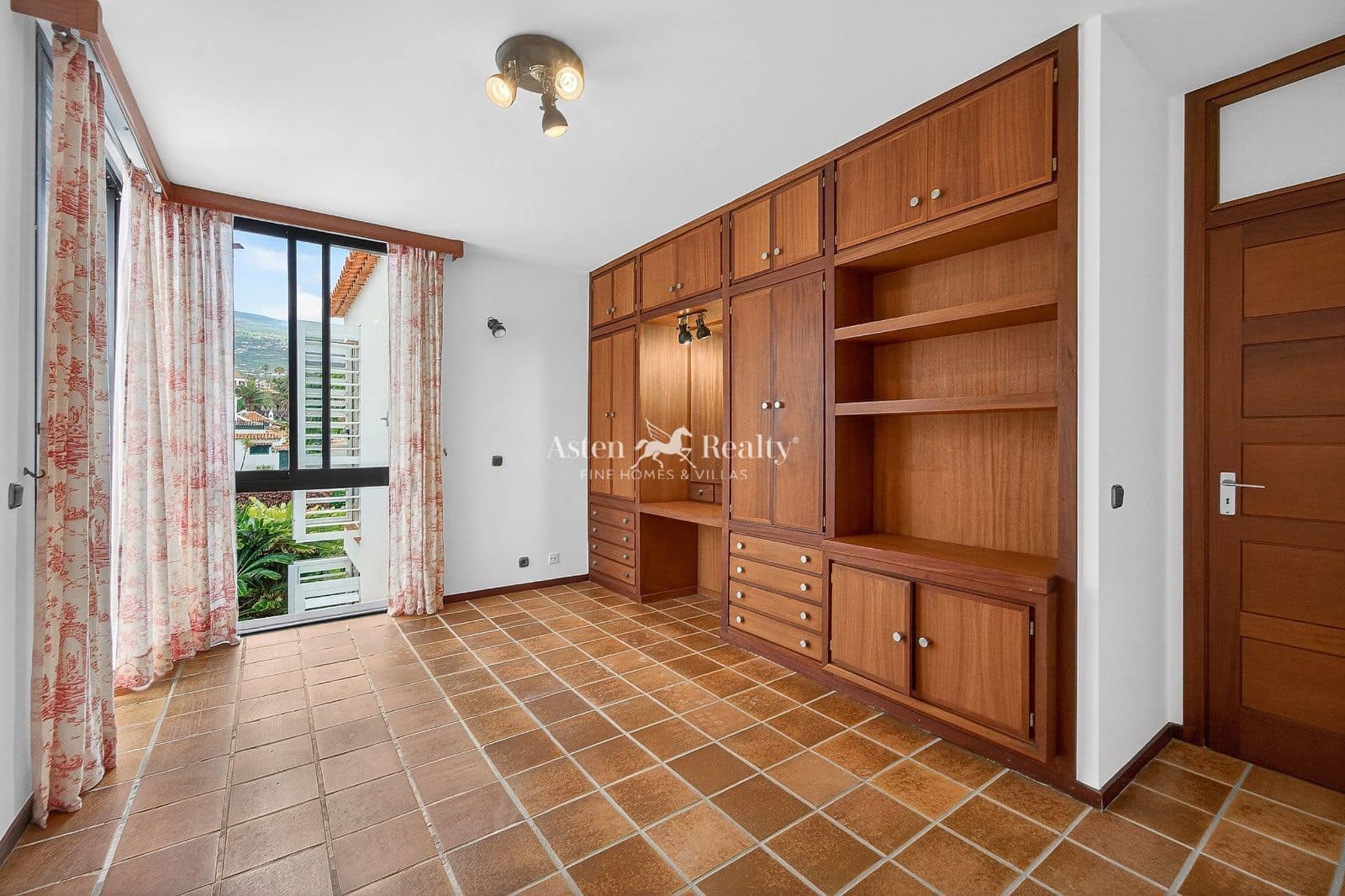 5 camera da letto Casa in vendita in Puerto de la Cruz con garage - 1.900.000 € (Rif: 9847677)