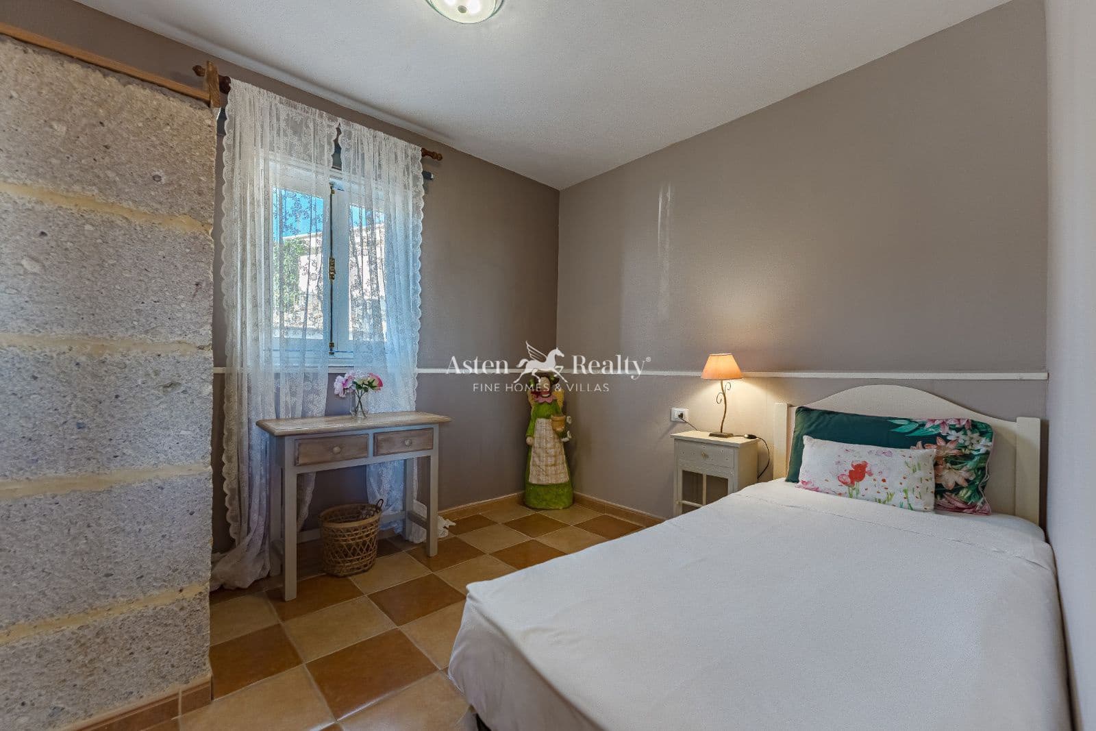 2 bedroom Townhouse for sale in El Fronton - € 260,000 (Ref: 9853040)
