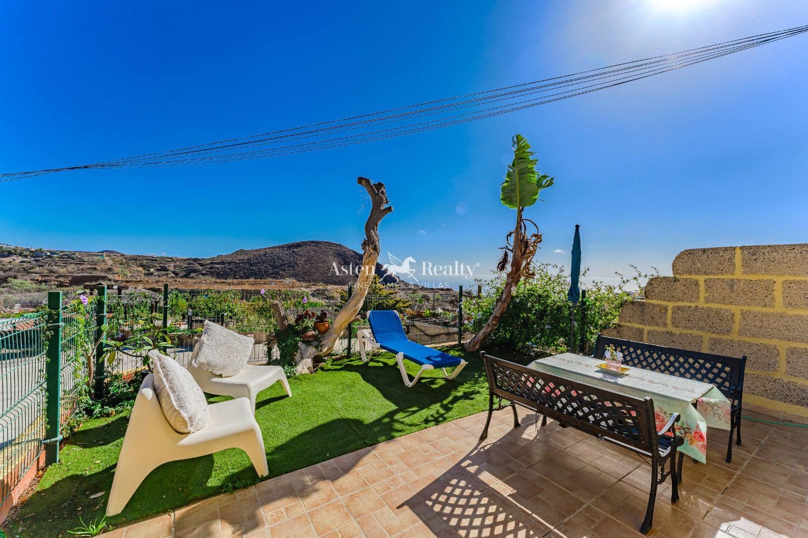2 bedroom Townhouse for sale in El Fronton - € 260,000 (Ref: 9853040)
