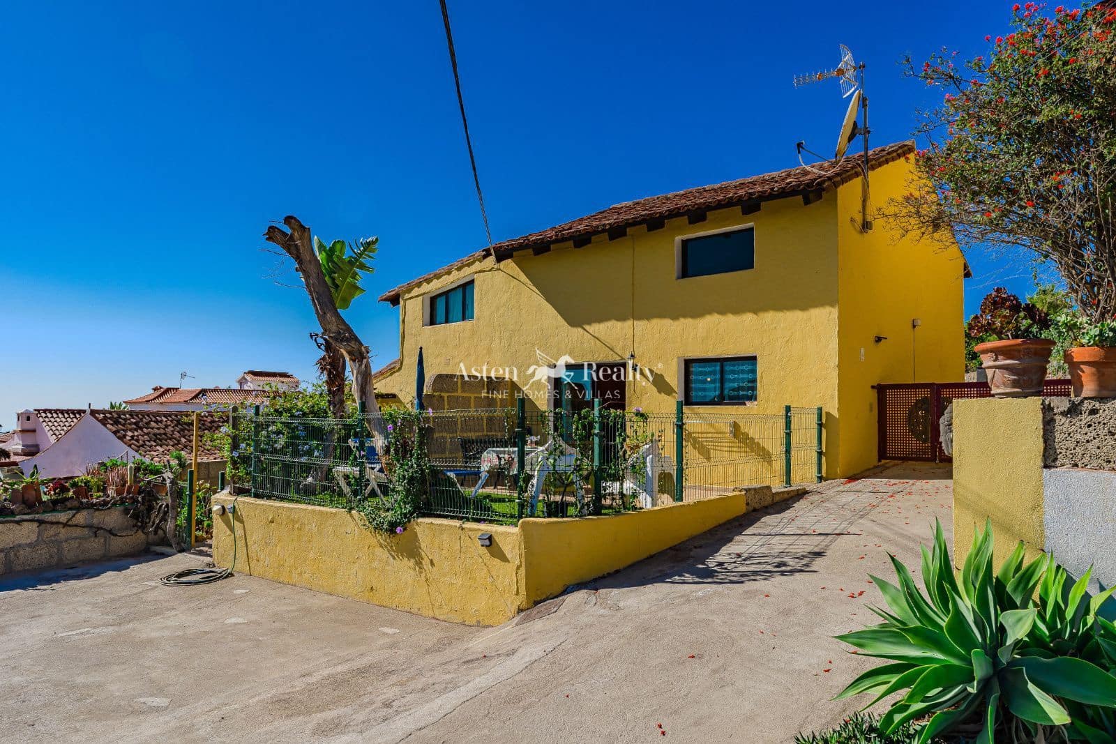 2 bedroom Townhouse for sale in El Fronton - € 260,000 (Ref: 9853040)