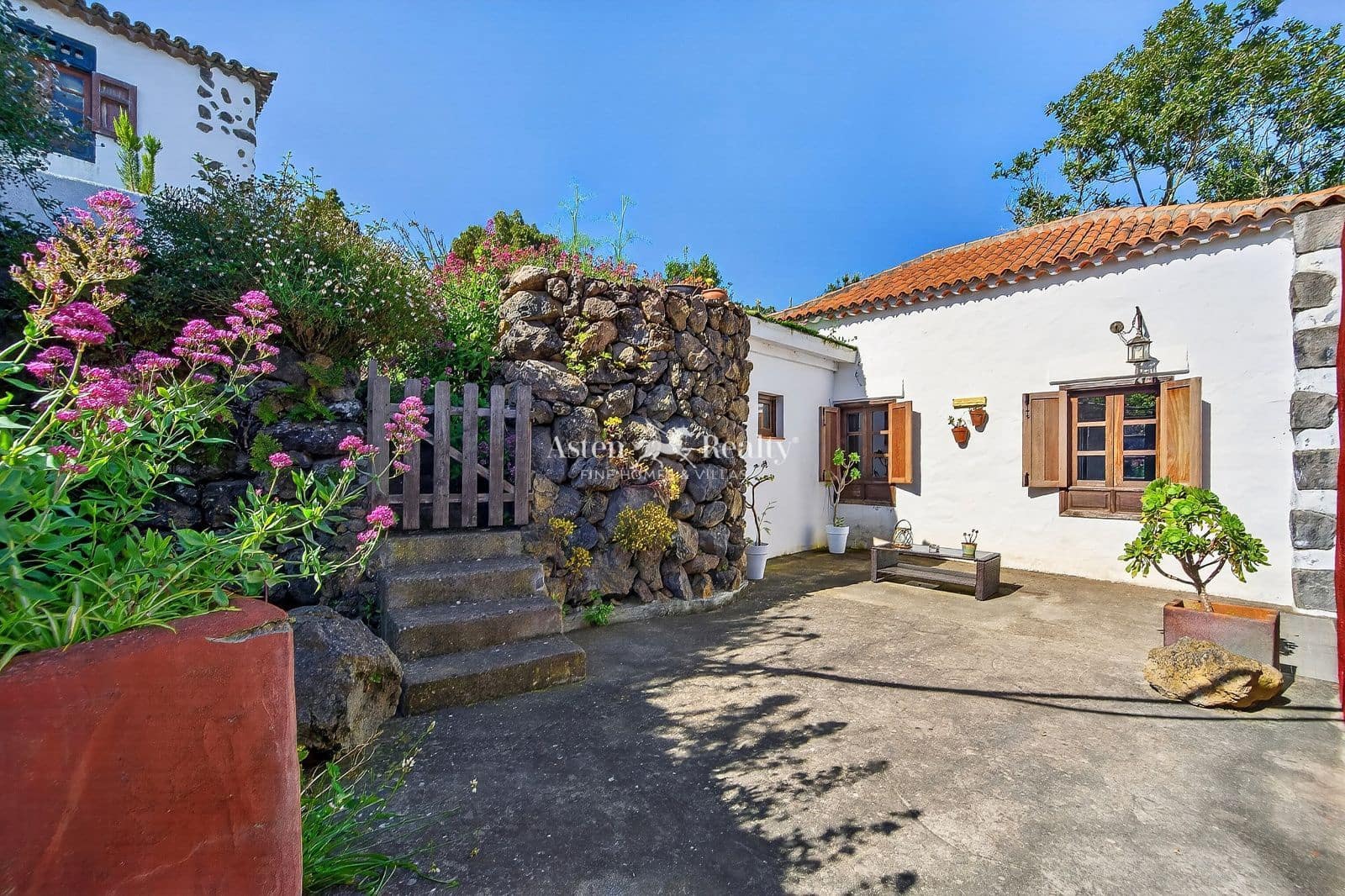 Tomt till salu i Icod de los Vinos - 780 000 € (Ref: 9860669)