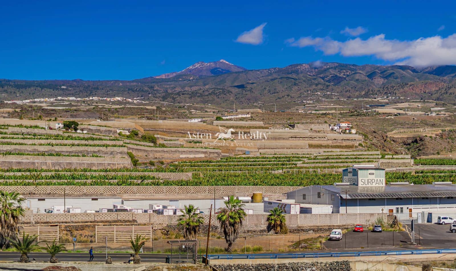 2 bedroom Flat for sale in Playa San Juan with garage - € 359,000 (Ref: 9861350)