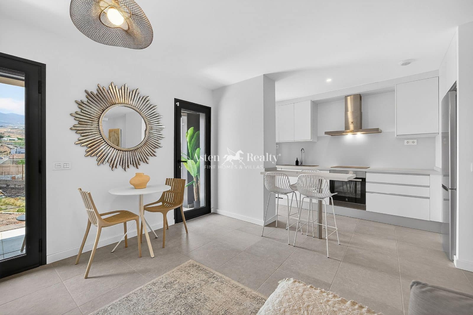 2 bedroom Flat for sale in Playa San Juan with garage - € 359,000 (Ref: 9861350)