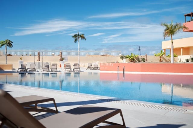 2 camera da letto Attico in vendita in Playa del Duque, Adeje con piscina garage - 860.000 € (Rif: 9867936)