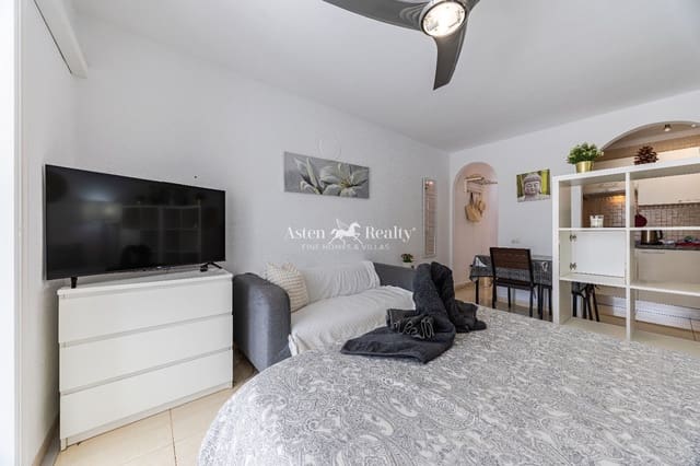 Mieszkanie na sprzedaż w Playa de las Americas, Arona z basenem - 265 000 € (Ref: 9872414)