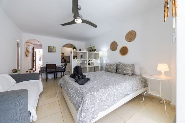 Mieszkanie na sprzedaż w Playa de las Americas, Arona z basenem - 265 000 € (Ref: 9872414)