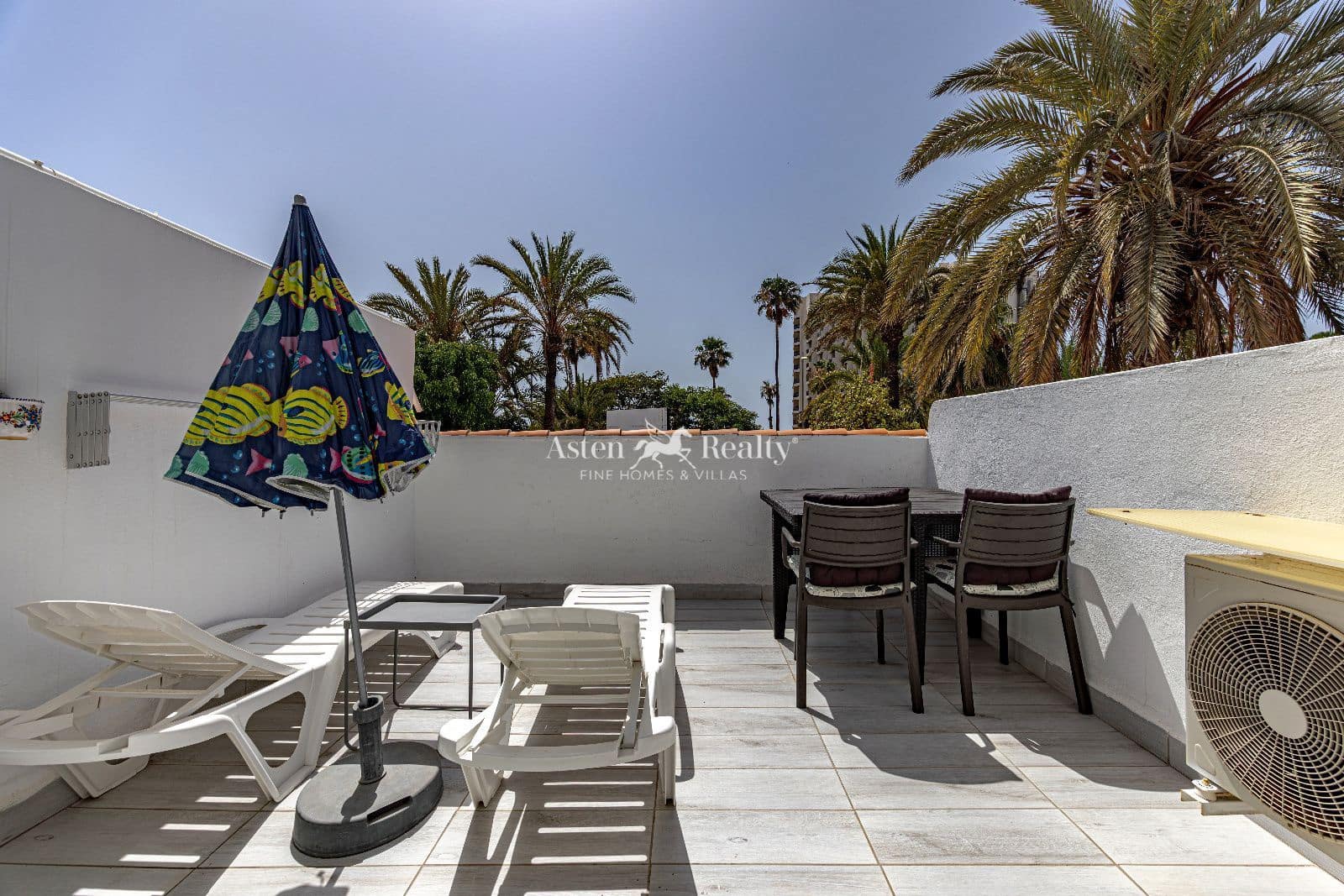Mieszkanie na sprzedaż w Playa de las Americas z basenem - 265 000 € (Ref: 9872414)