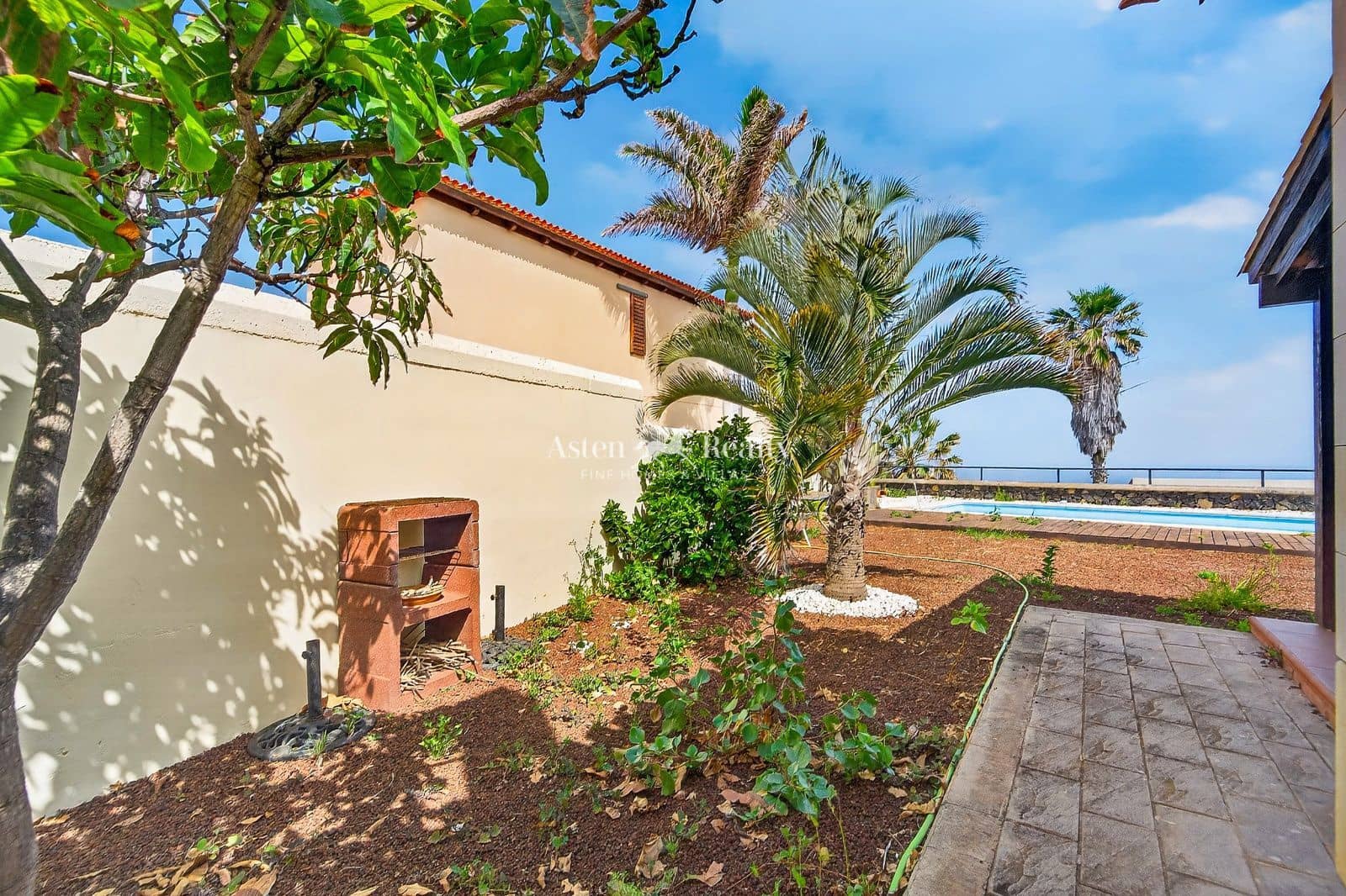 3 slaapkamer Huis te koop in Tacoronte met zwembad garage - € 780.000 (Ref: 9877566)