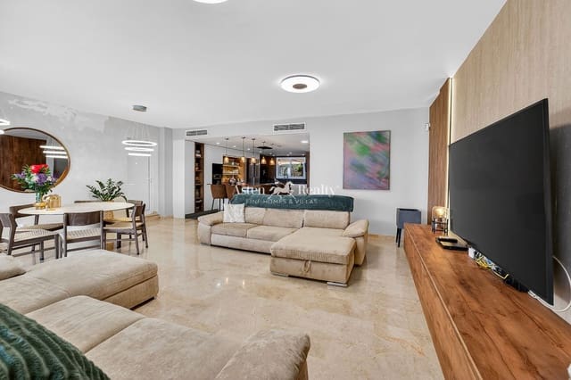 4 quarto Casa em Banda para venda em Puerto Santiago, Santiago del Teide com piscina garagem - 940 000 € (Ref: 9880228)