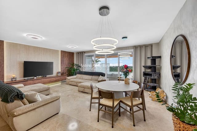4 sypialnia Dom na sprzedaż w Puerto Santiago, Santiago del Teide z basenem garażem - 940 000 € (Ref: 9880228)