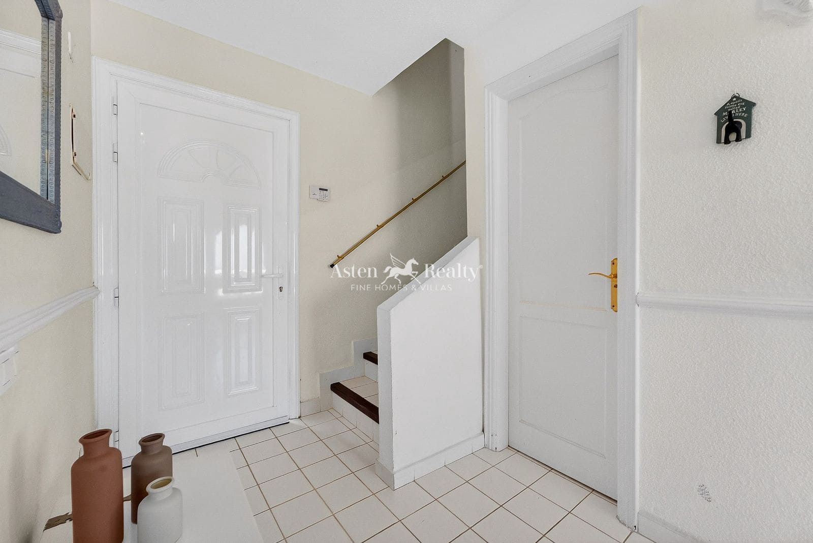 2 soveværelse Villa til salg i Costa Adeje med swimmingpool - € 460.000 (Ref: 9889301)