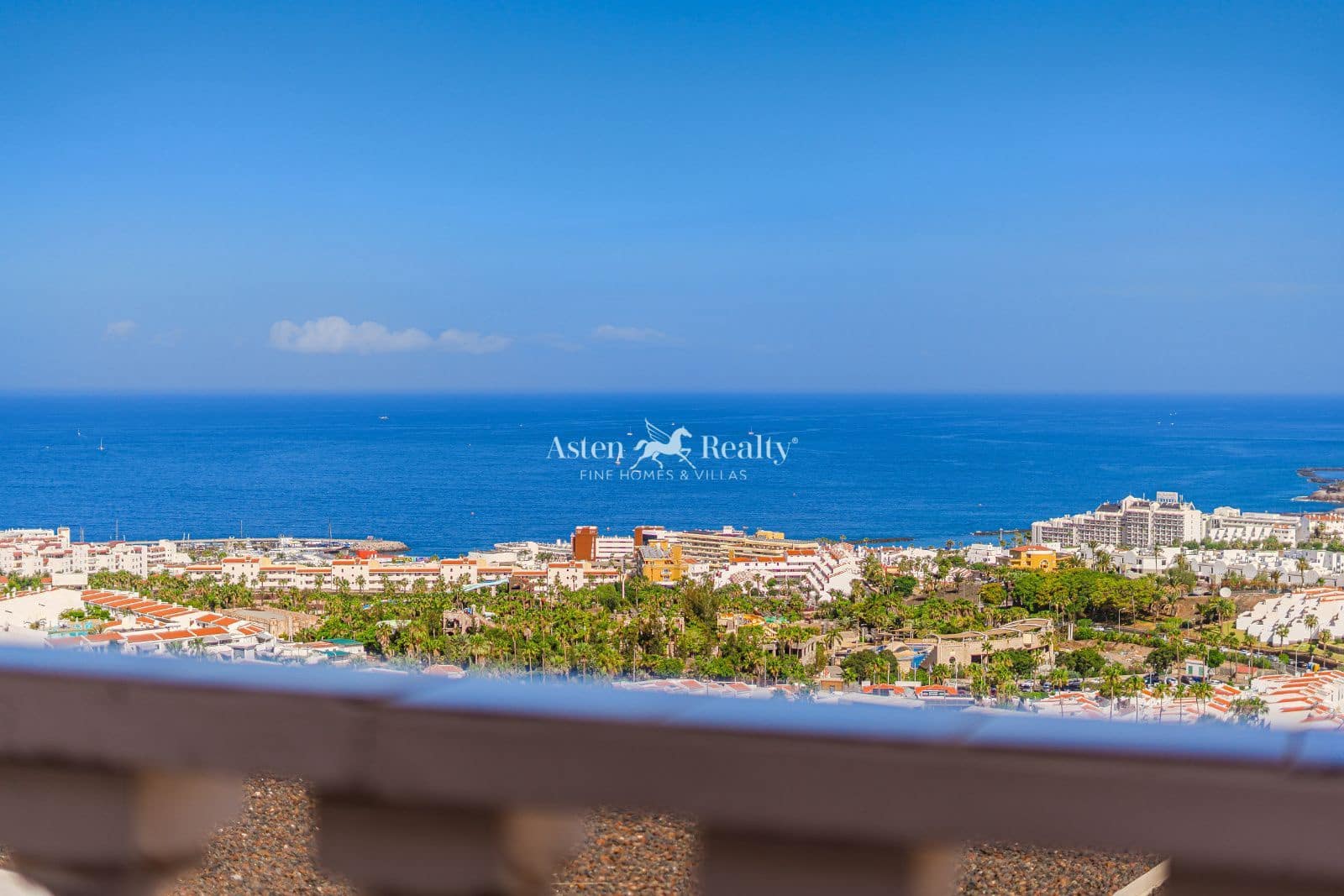 2 soveværelse Villa til salg i Costa Adeje med swimmingpool - € 460.000 (Ref: 9889301)