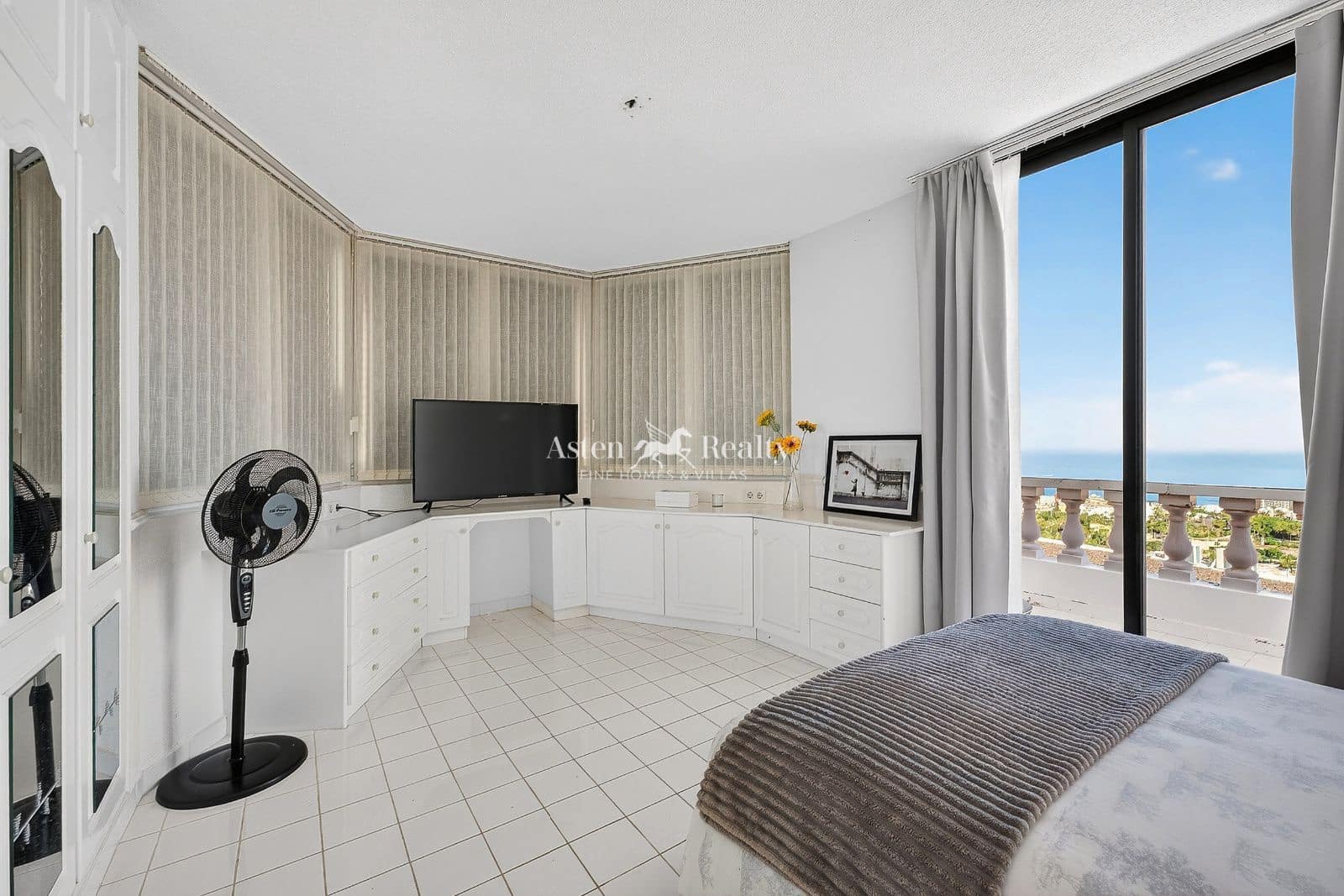 2 soveværelse Villa til salg i Costa Adeje med swimmingpool - € 460.000 (Ref: 9889301)
