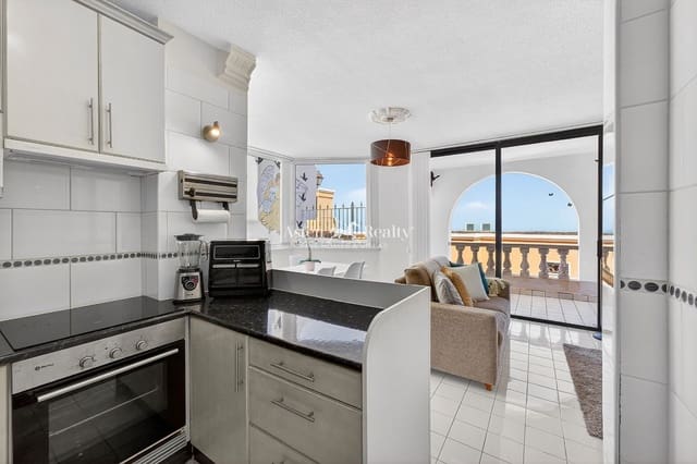 2 soveværelse Villa til salg i San Eugenio Alto, Adeje - € 460.000 (Ref: 9889301)