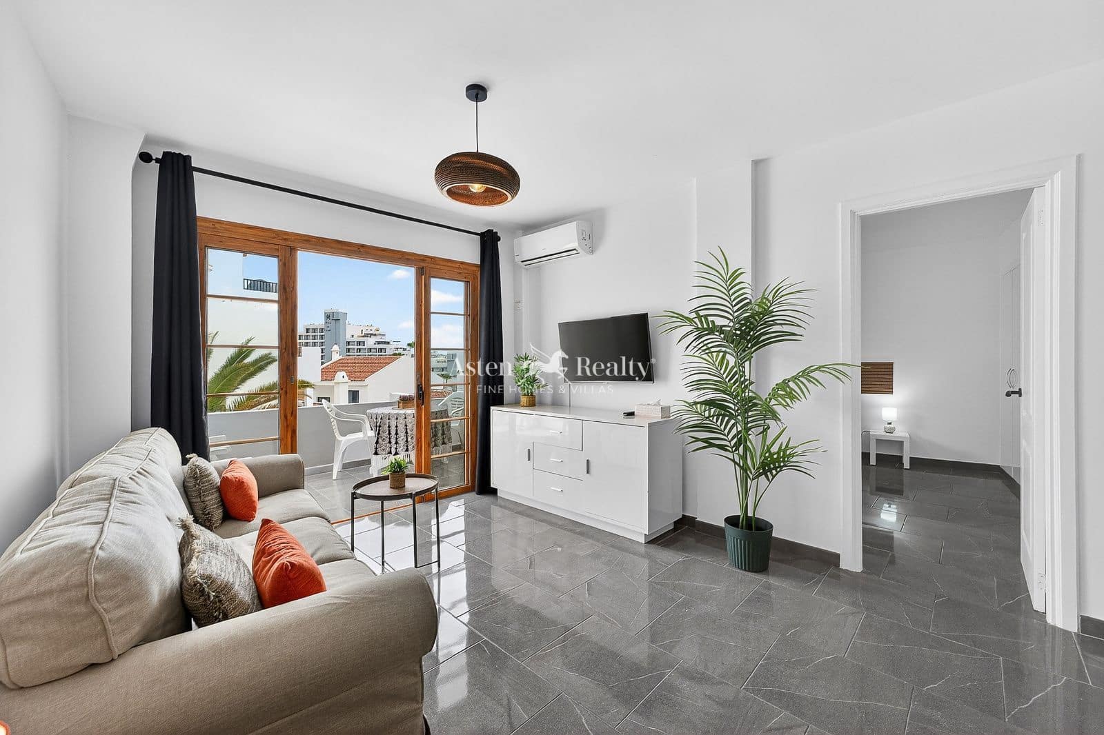 1 soveværelse Lejlighed til salg i Costa Adeje med swimmingpool - € 299.000 (Ref: 9891056)
