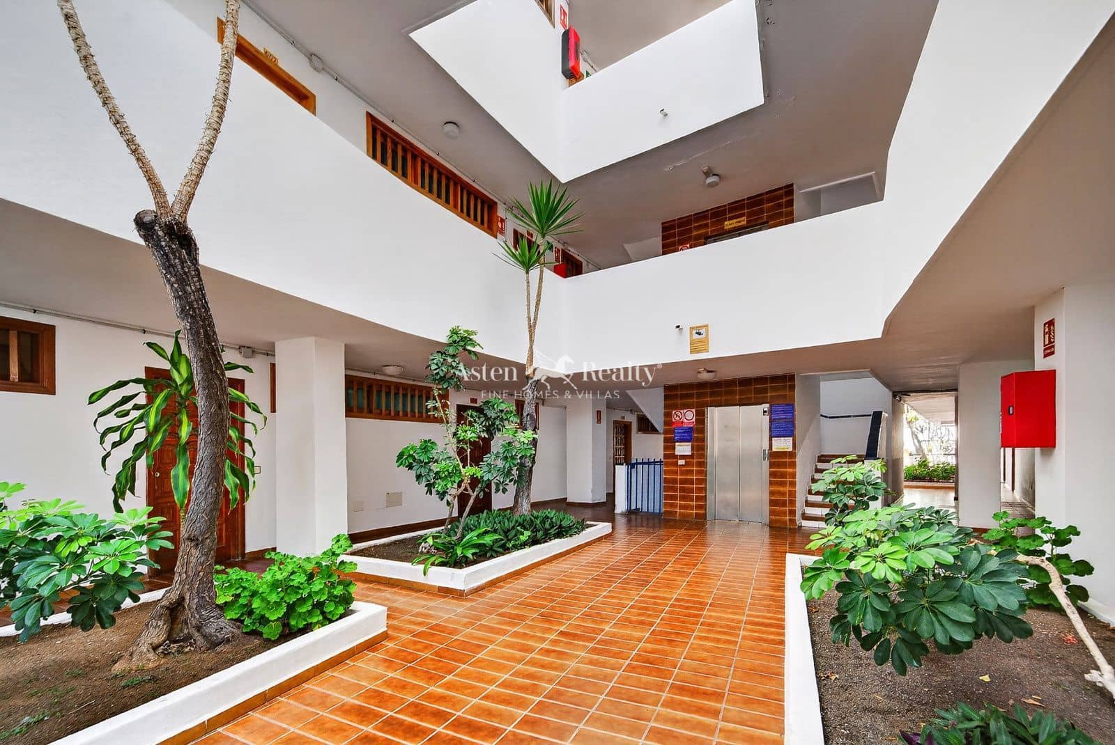1 soveværelse Lejlighed til salg i Costa Adeje med swimmingpool - € 299.000 (Ref: 9891056)