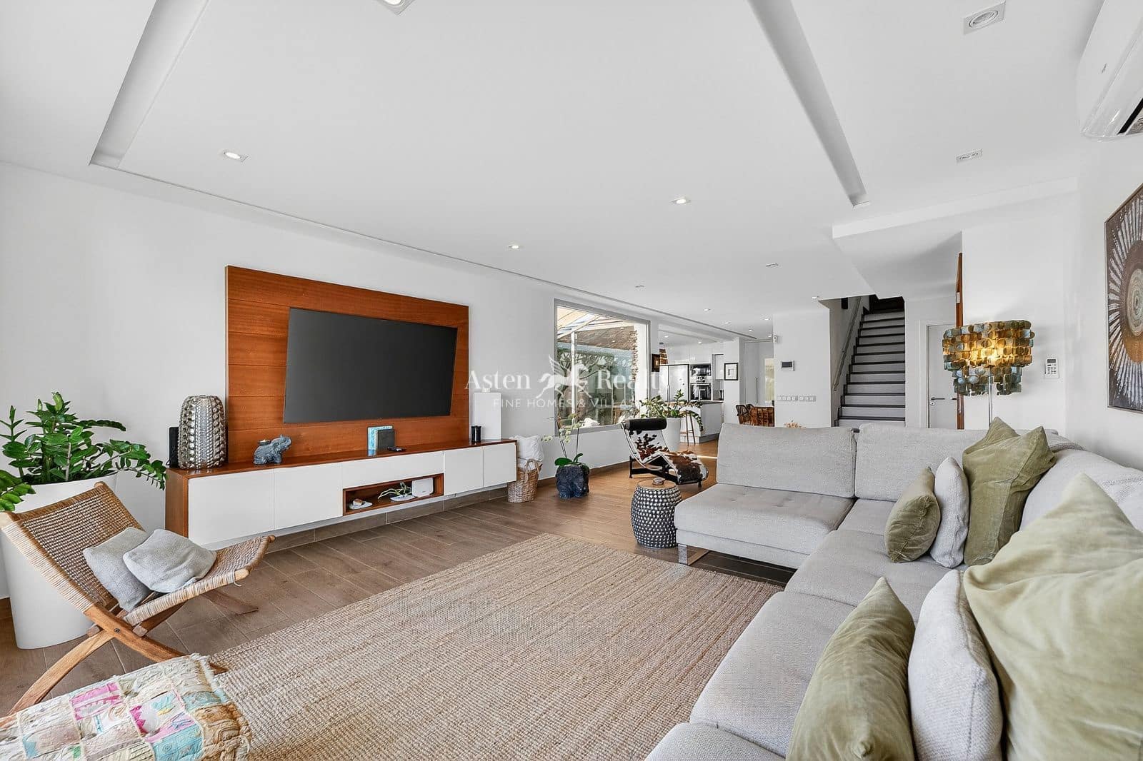 3 quarto Casa em Banda para venda em Chayofa com piscina garagem - 925 000 € (Ref: 9893147)
