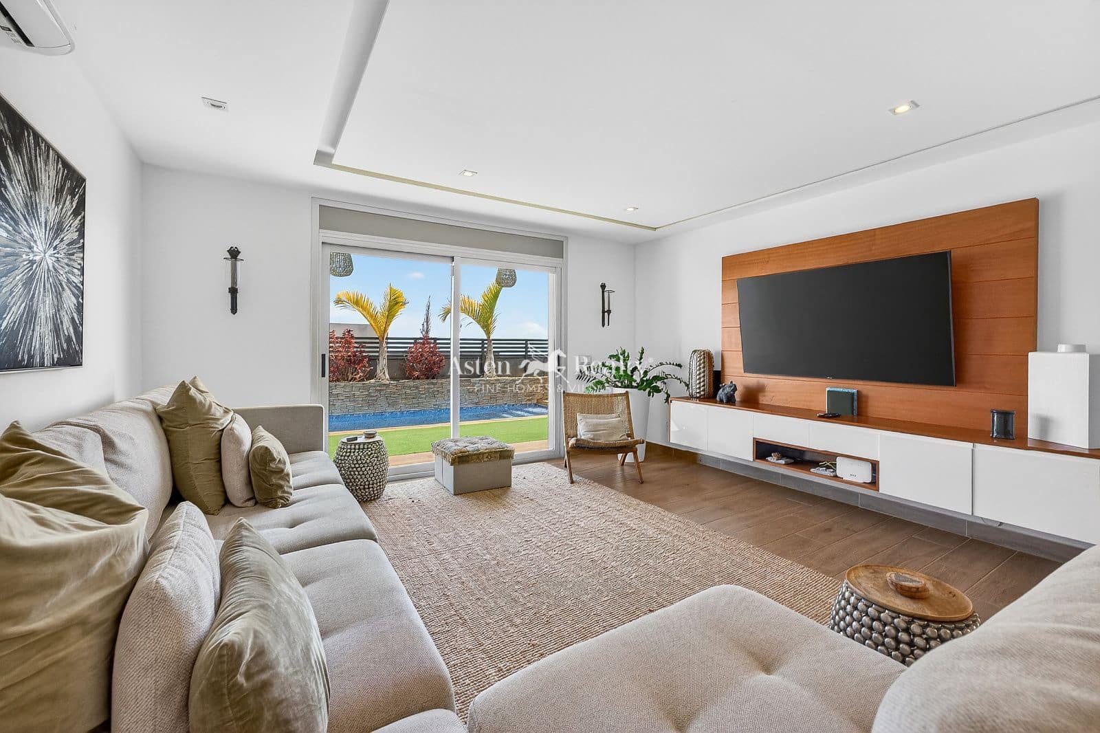 3 quarto Casa em Banda para venda em Chayofa com piscina garagem - 925 000 € (Ref: 9893147)