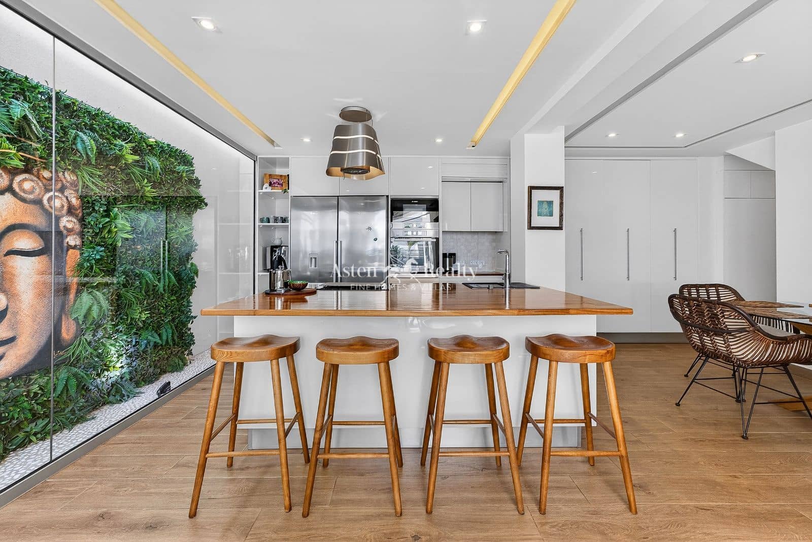 3 quarto Casa em Banda para venda em Chayofa com piscina garagem - 925 000 € (Ref: 9893147)