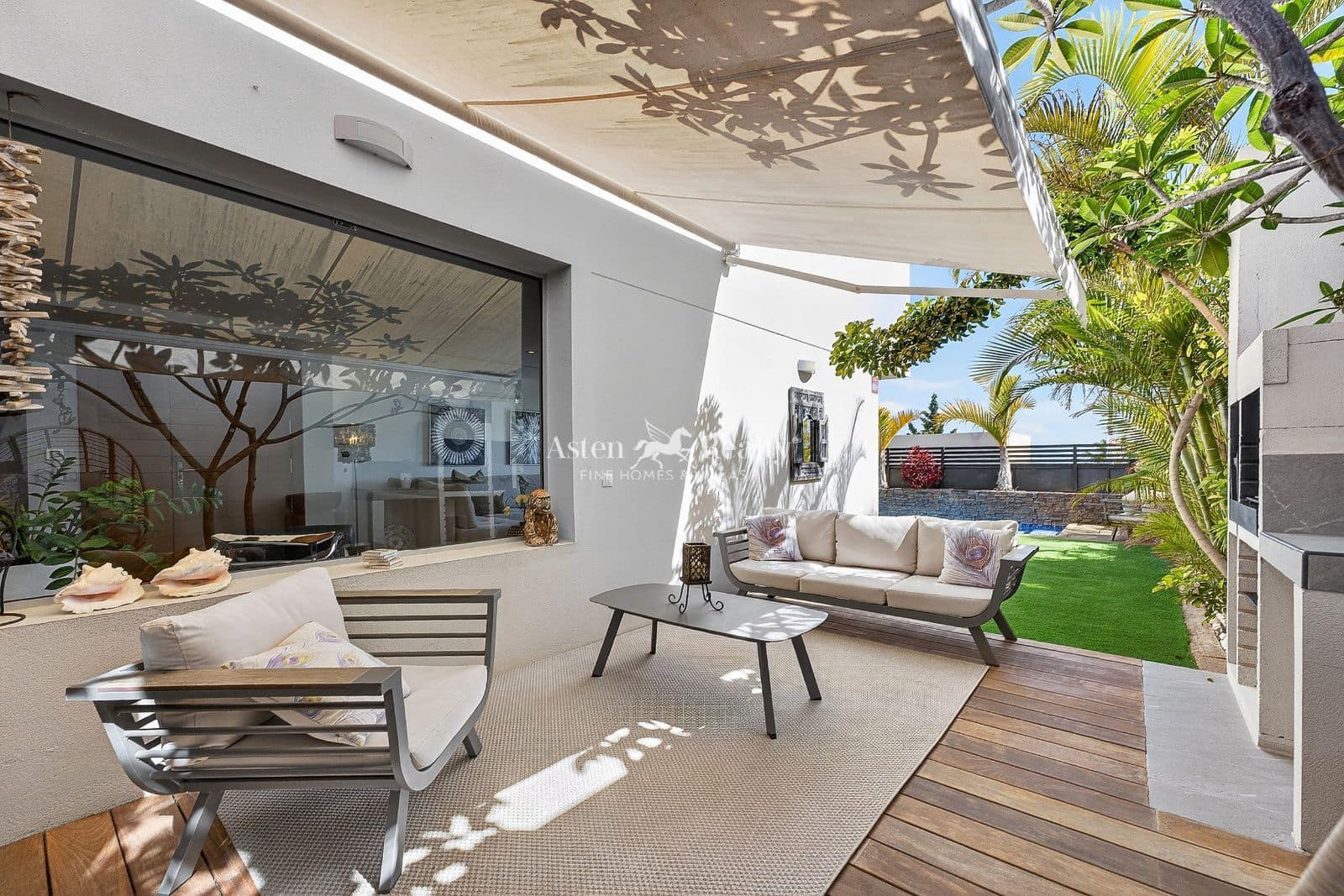 3 quarto Casa em Banda para venda em Chayofa com piscina garagem - 925 000 € (Ref: 9893147)