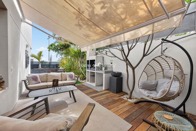 3 quarto Casa em Banda para venda em Chayofa, Arona com piscina garagem - 925 000 € (Ref: 9893147)