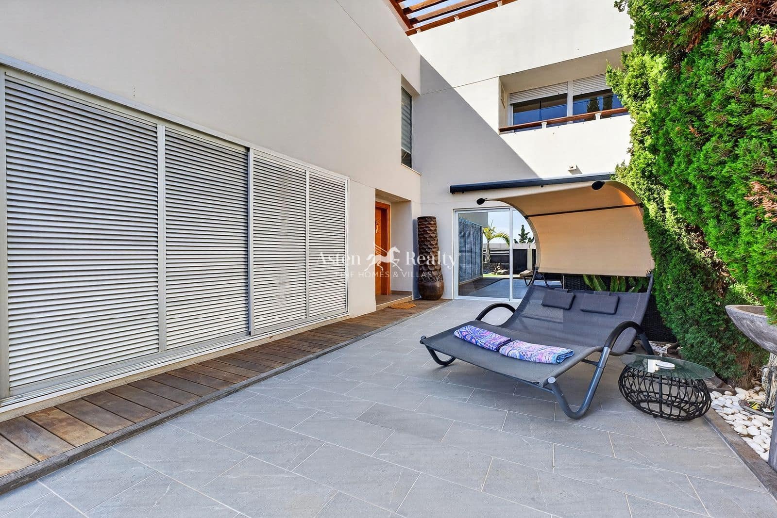 3 quarto Casa em Banda para venda em Chayofa com piscina garagem - 925 000 € (Ref: 9893147)