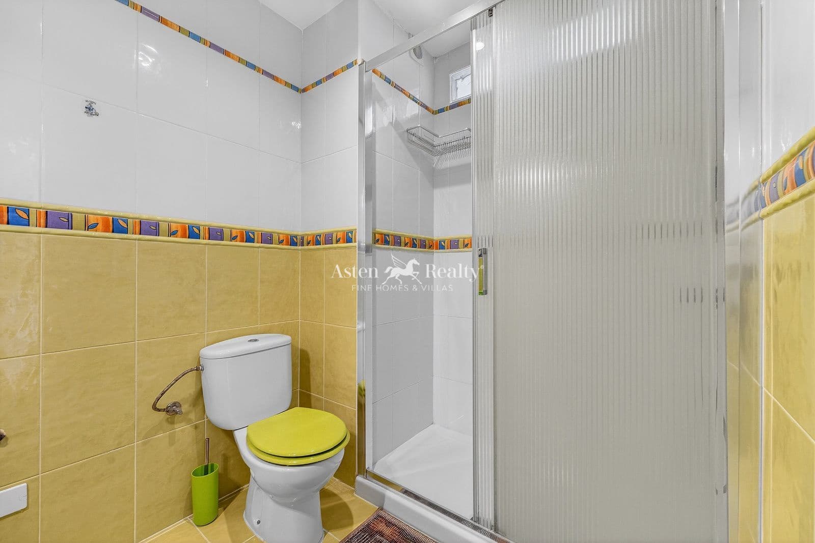 1 sovrum Lägenhet till salu i Los Cristianos med pool - 260 000 € (Ref: 9897412)
