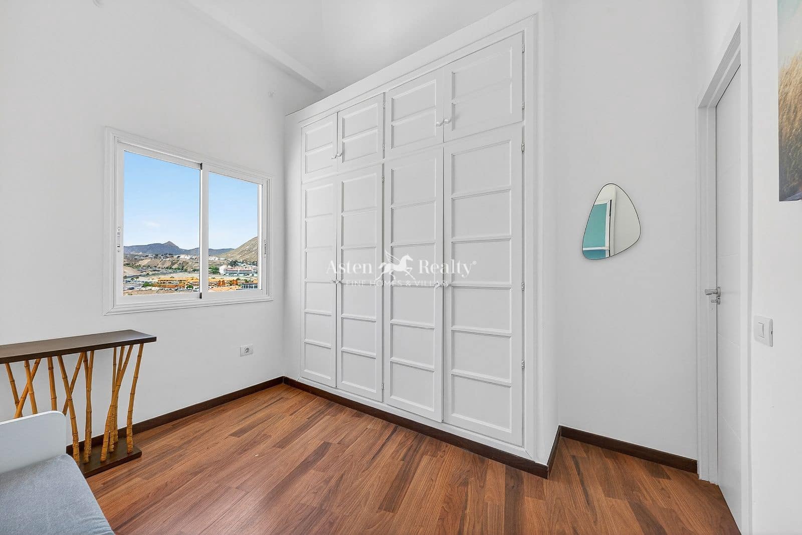 1 sovrum Lägenhet till salu i Los Cristianos med pool - 260 000 € (Ref: 9897412)