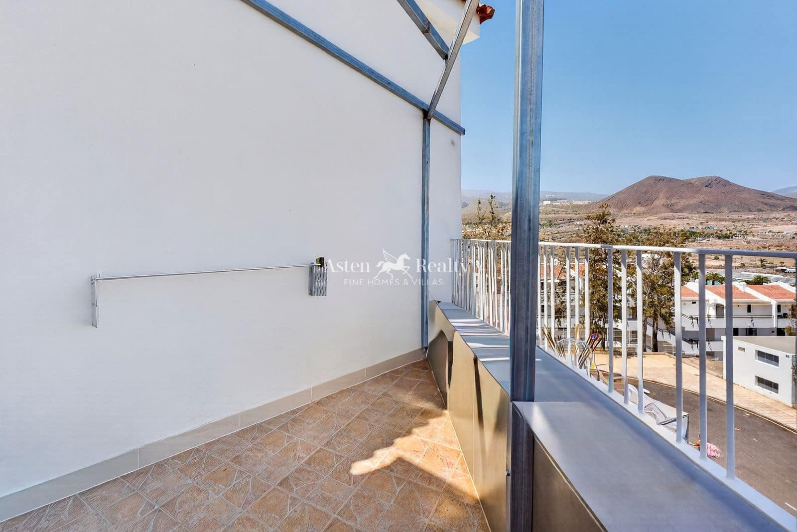 1 sovrum Lägenhet till salu i Los Cristianos med pool - 260 000 € (Ref: 9897412)