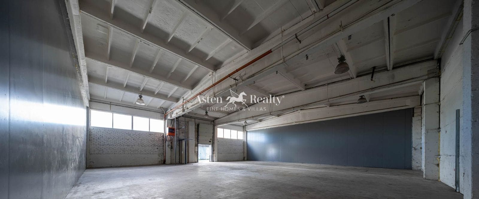 Komercyjne na sprzedaż w Santa Cruz de Tenerife - 400 000 € (Ref: 9902361)