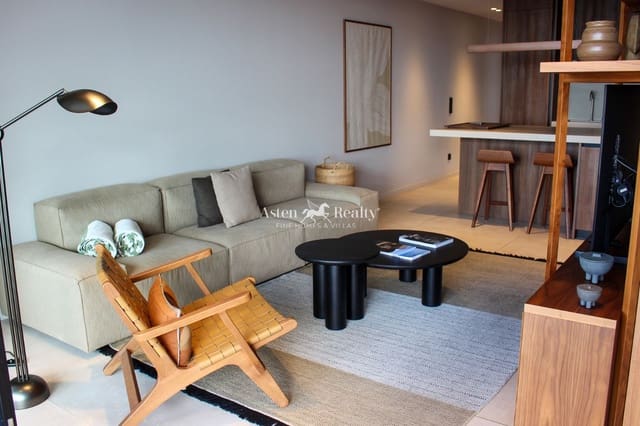 2 soverom Bungalow til salgs i La Caleta Adeje, Adeje med svømmebasseng garasje - € 1 125 000 (Ref: 9902471)