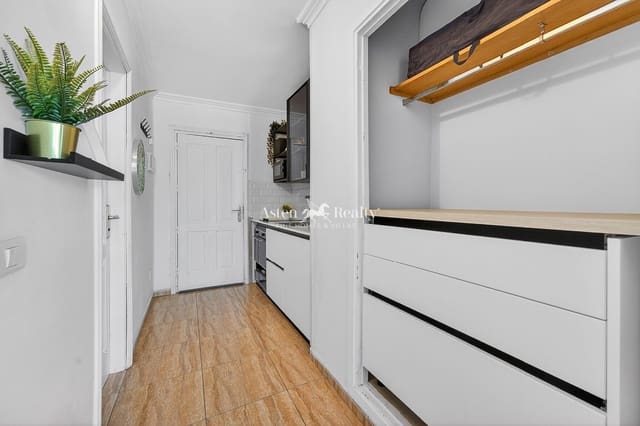 Mieszkanie na sprzedaż w Golf del Sur, San Miguel de Abona z basenem - 175 000 € (Ref: 9902473)