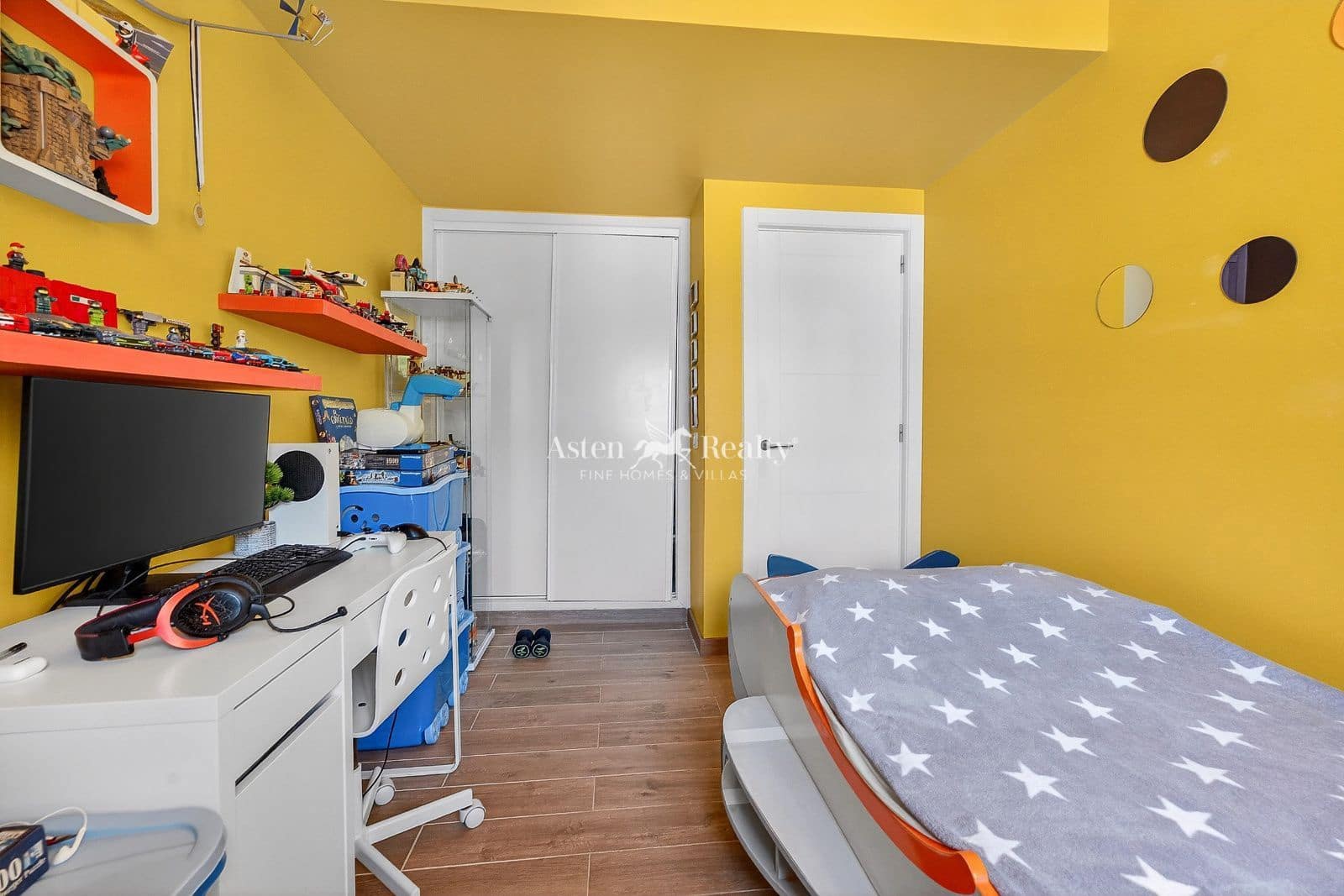 3 sypialnia Mieszkanie na sprzedaż w Costa Adeje z basenem garażem - 420 000 € (Ref: 9906632)