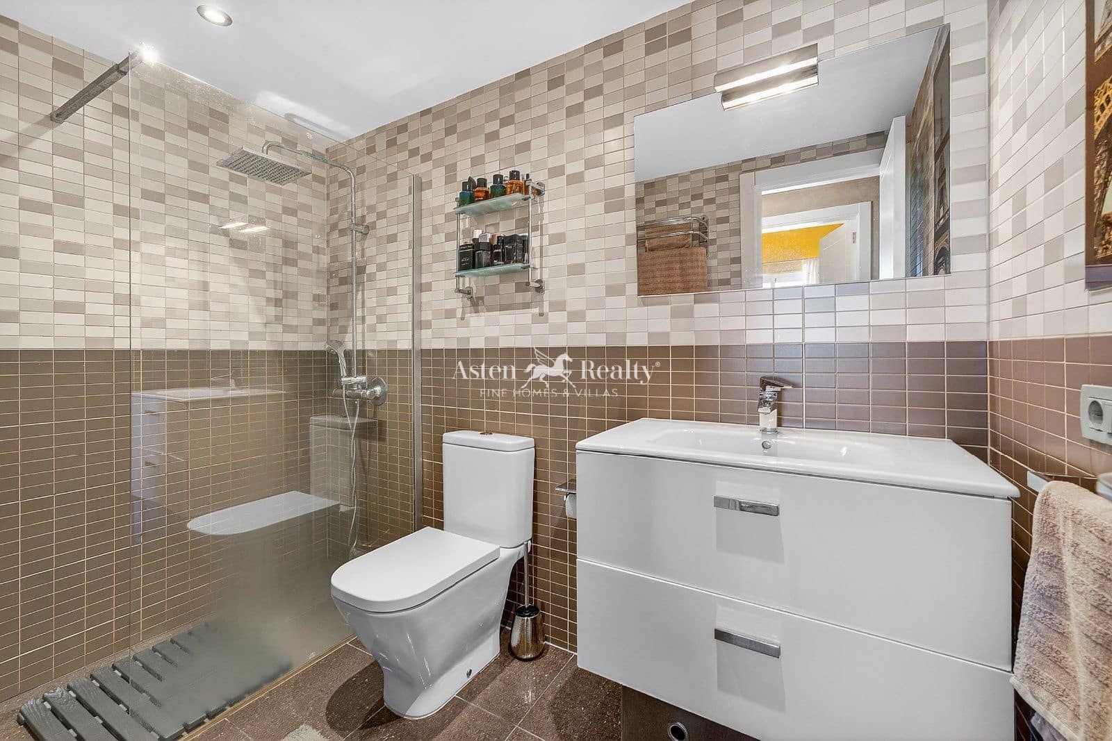 3 sypialnia Mieszkanie na sprzedaż w Costa Adeje z basenem garażem - 420 000 € (Ref: 9906632)