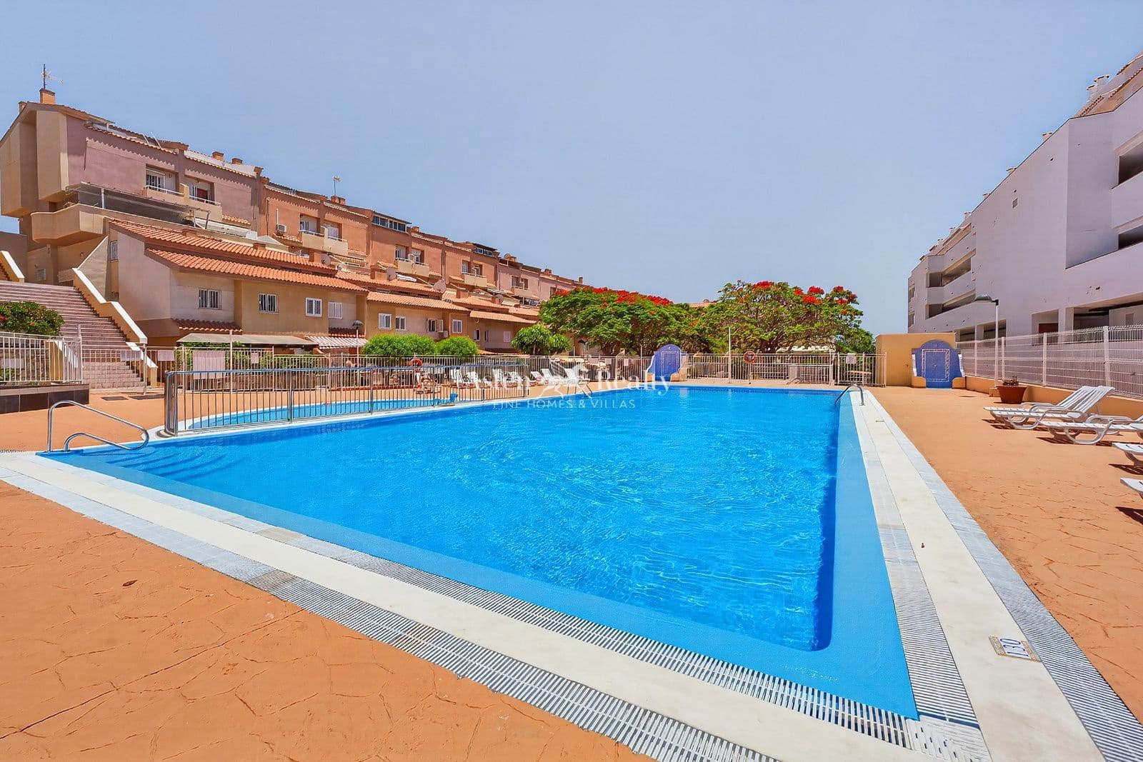 3 sypialnia Mieszkanie na sprzedaż w Costa Adeje z basenem garażem - 420 000 € (Ref: 9906632)
