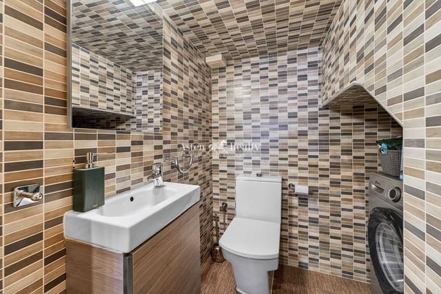 3 Zimmer Wohnung zu verkaufen in Playa del Duque, Adeje mit Pool Garage - 420.000 € (Ref: 9906632)