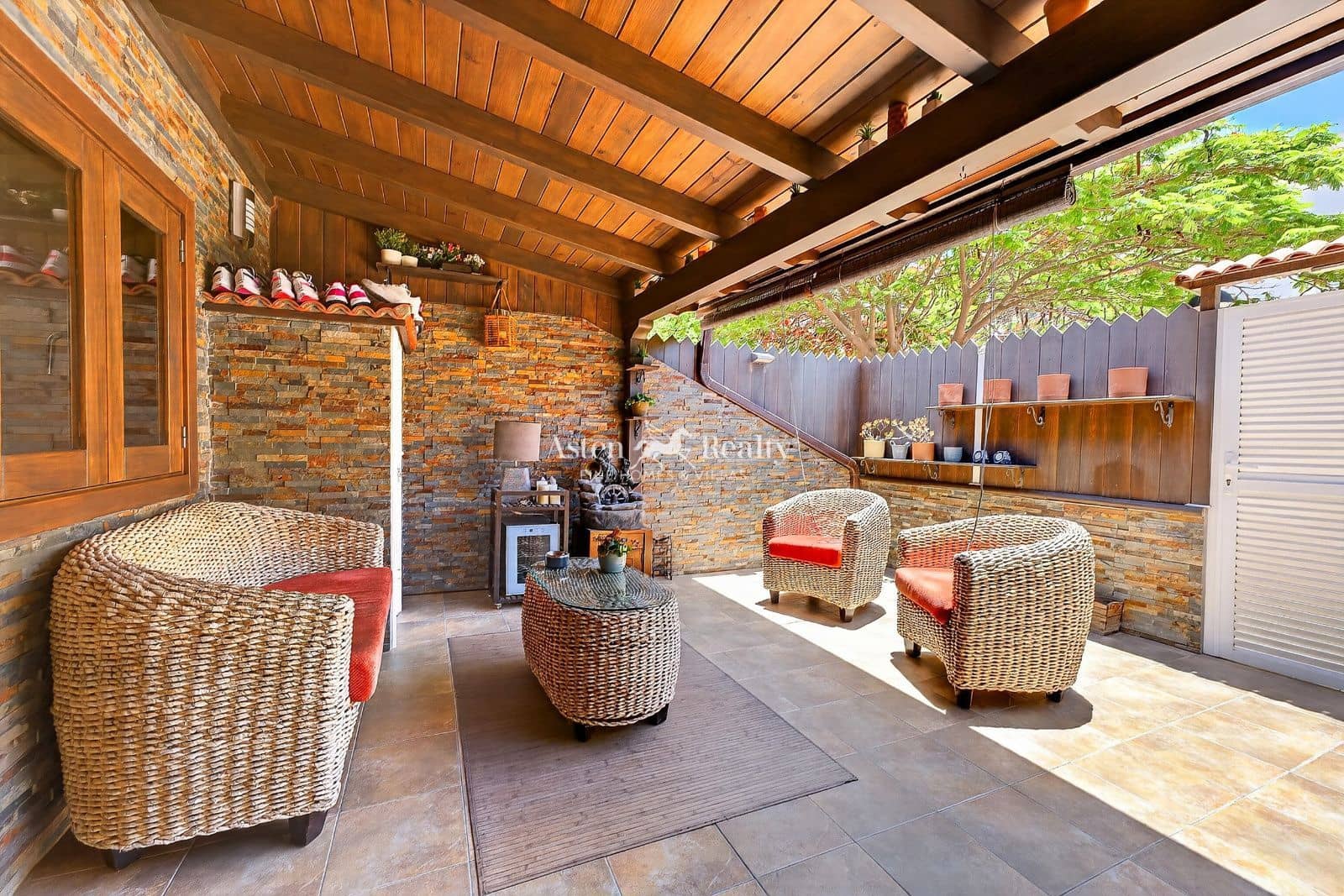 3 sypialnia Mieszkanie na sprzedaż w Costa Adeje z basenem garażem - 420 000 € (Ref: 9906632)