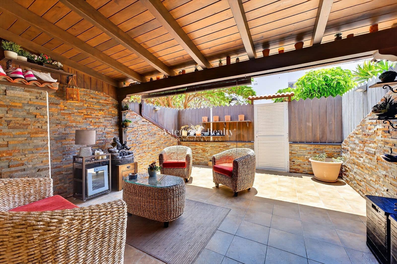 3 sypialnia Mieszkanie na sprzedaż w Costa Adeje z basenem garażem - 420 000 € (Ref: 9906632)
