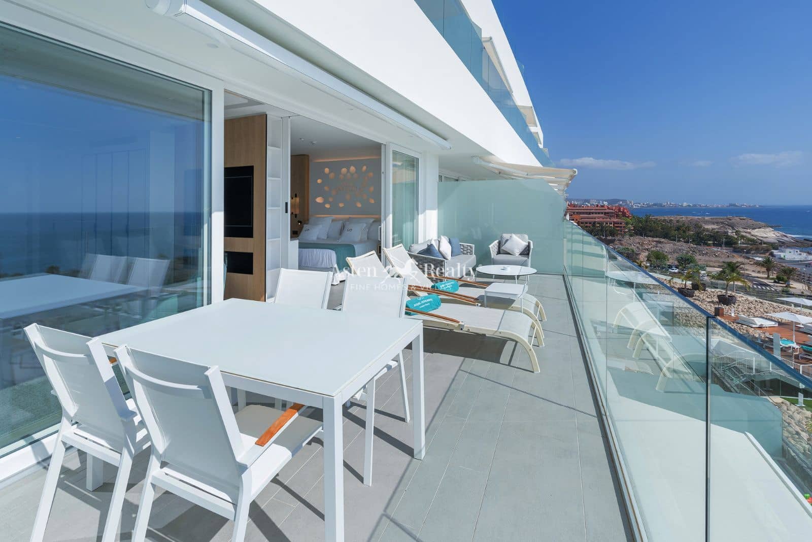 1 sypialnia Mieszkanie na sprzedaż w La Caleta Adeje z basenem garażem - 710 000 € (Ref: 9908957)