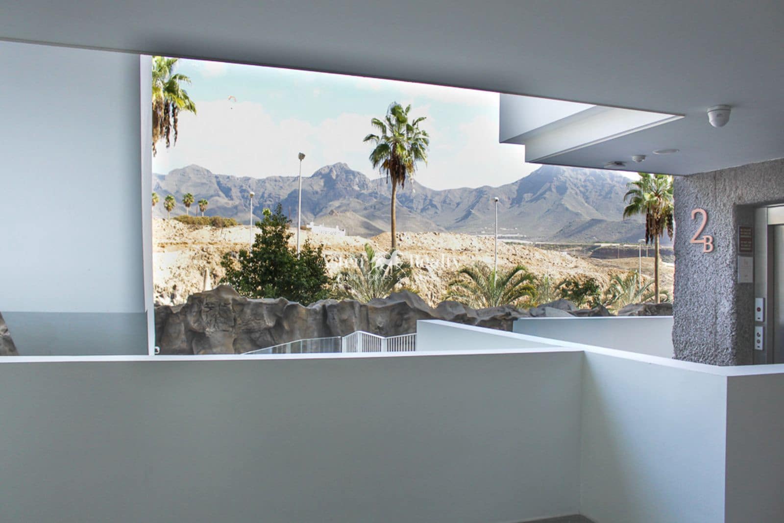 2 quarto Apartamento para venda em La Caleta Adeje com piscina garagem - 1 095 000 € (Ref: 9909761)
