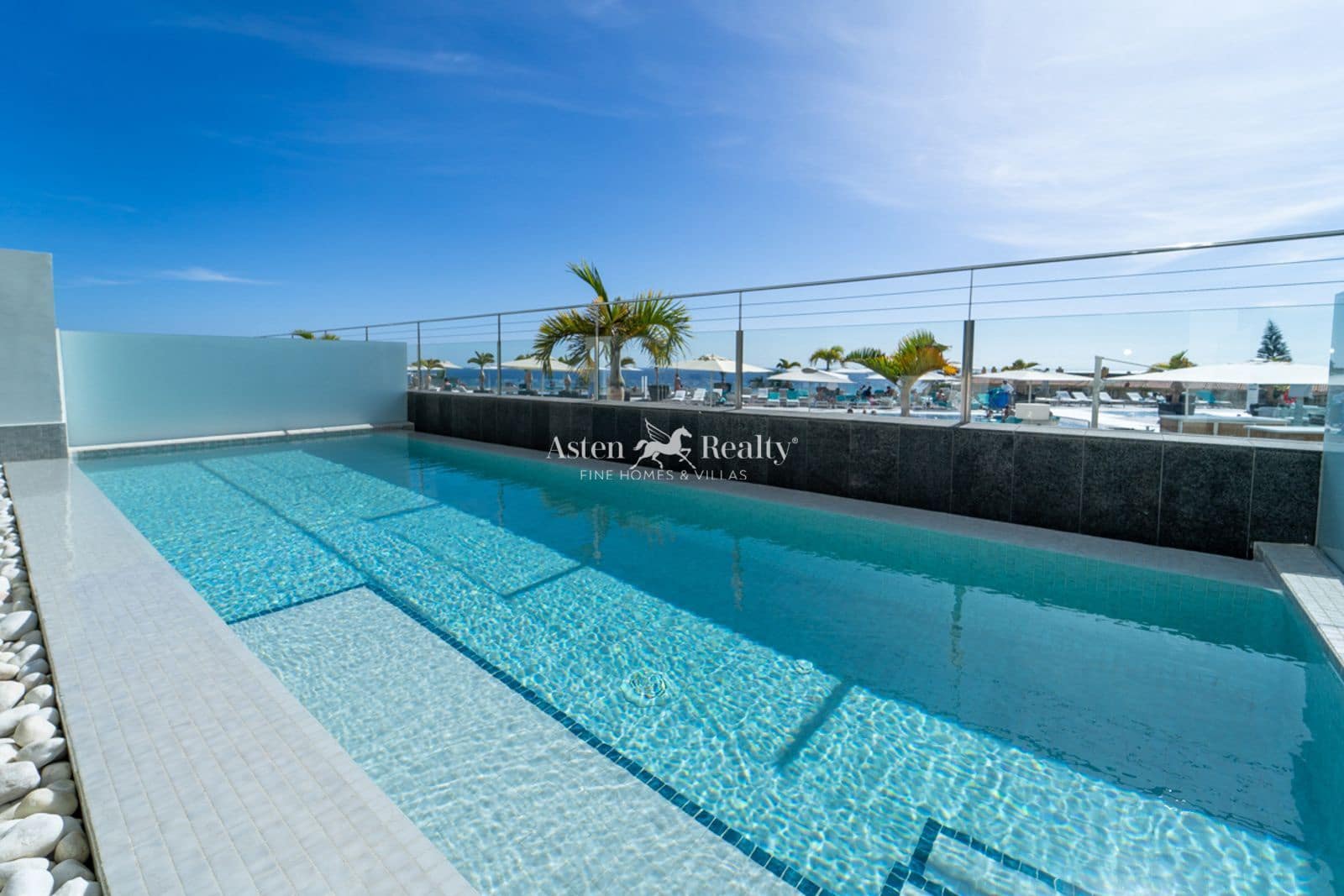 2 quarto Apartamento para venda em La Caleta Adeje com piscina garagem - 1 095 000 € (Ref: 9909761)