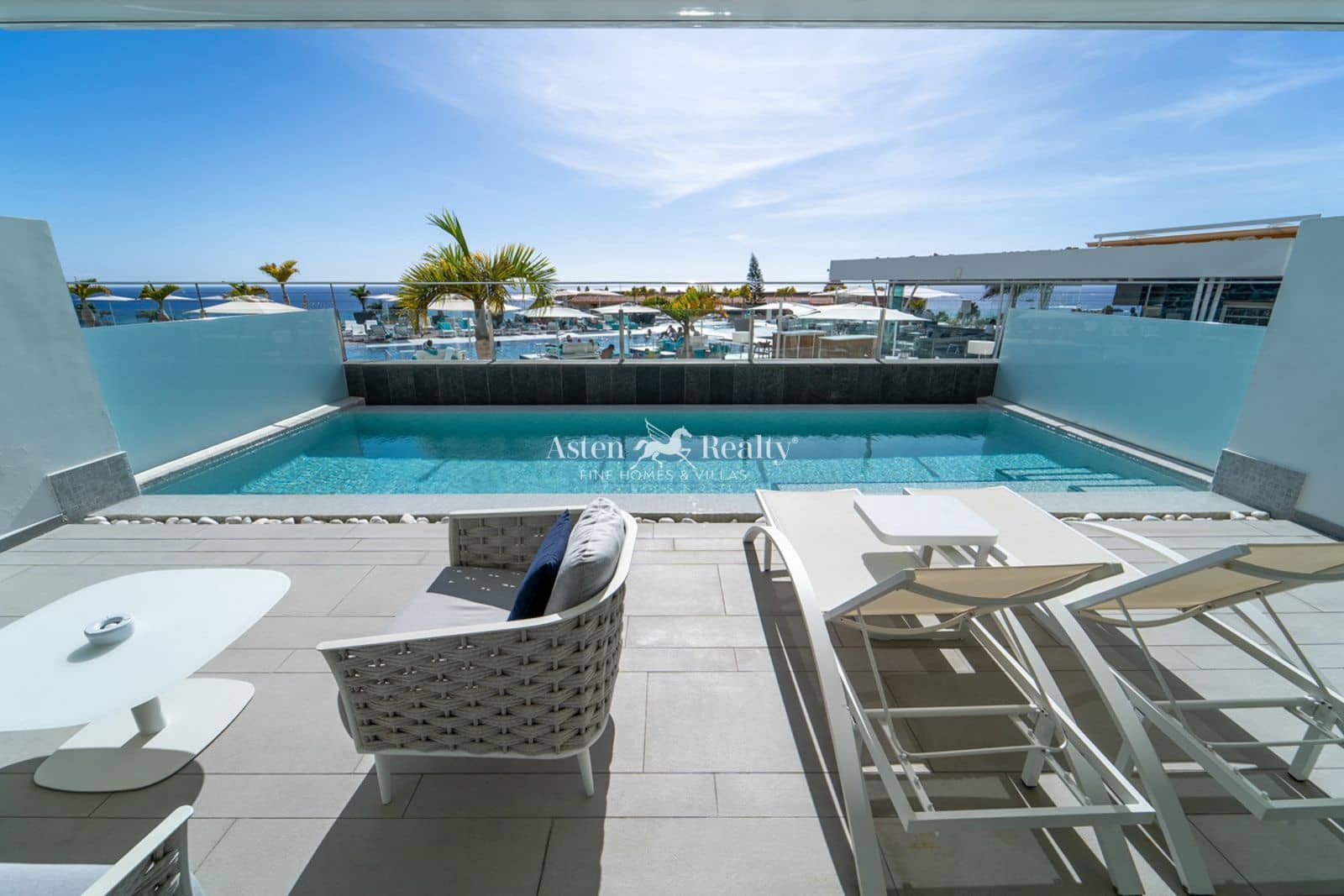 2 quarto Apartamento para venda em La Caleta Adeje com piscina garagem - 1 095 000 € (Ref: 9909761)