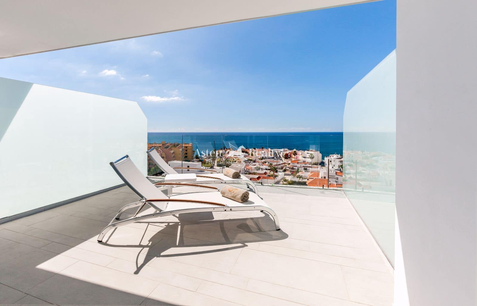Appartamento in vendita in La Caleta Adeje con piscina garage - 335.000 € (Rif: 9911750)